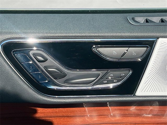 Used 2022 Lincoln Navigator L Reserve image 12