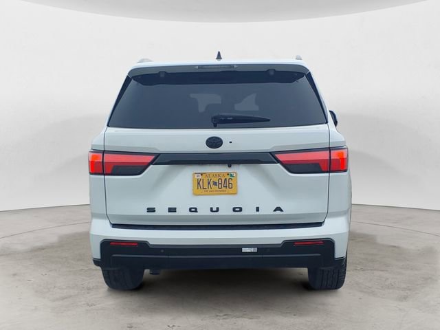 Used 2024 Toyota Sequoia Platinum AWD/4WD image 4
