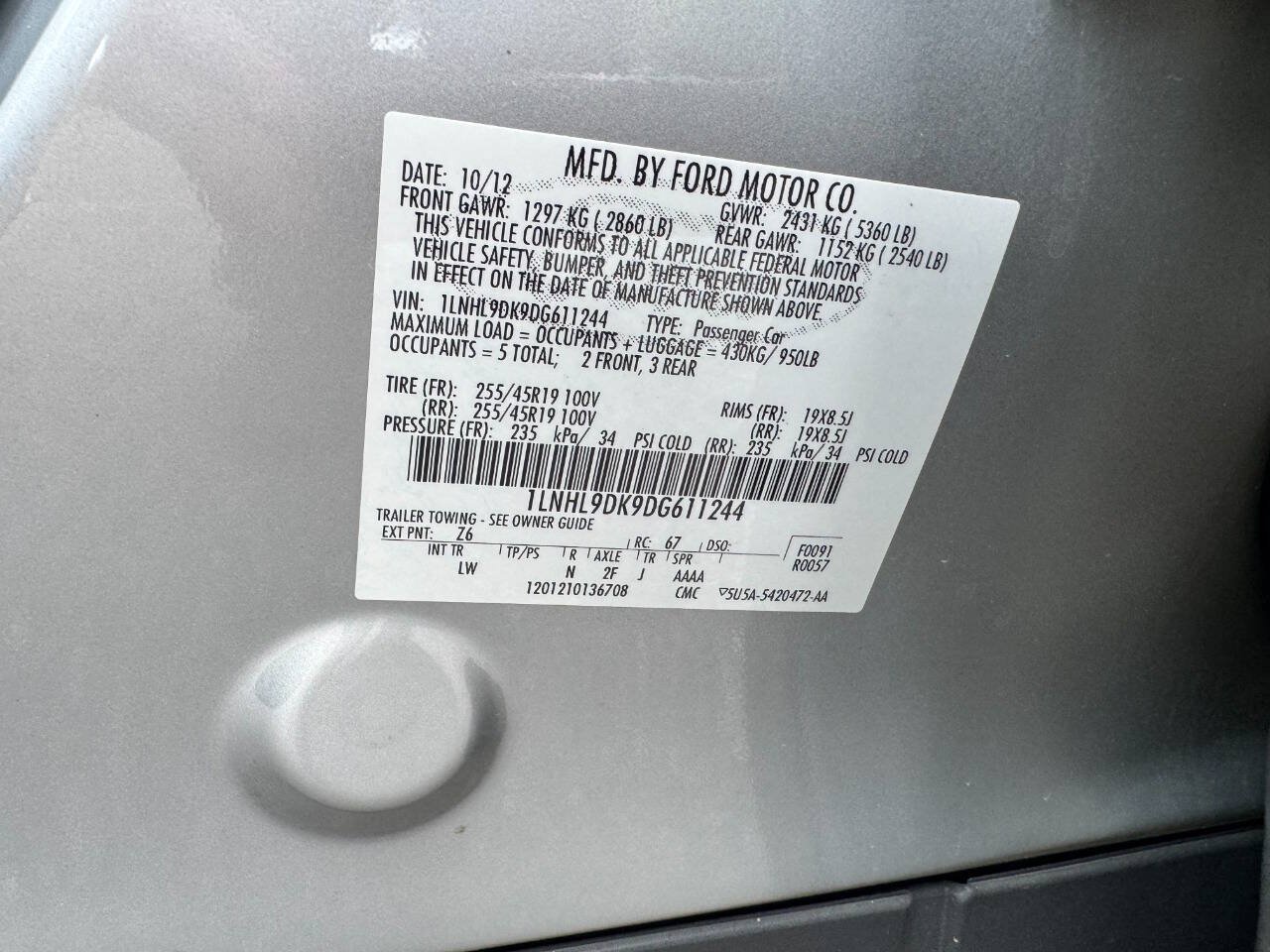 Used 2013 Lincoln MKS FWD image 47