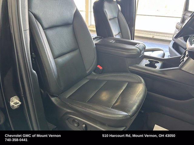Used 2023 Chevrolet Suburban LT AWD/4WD image 31