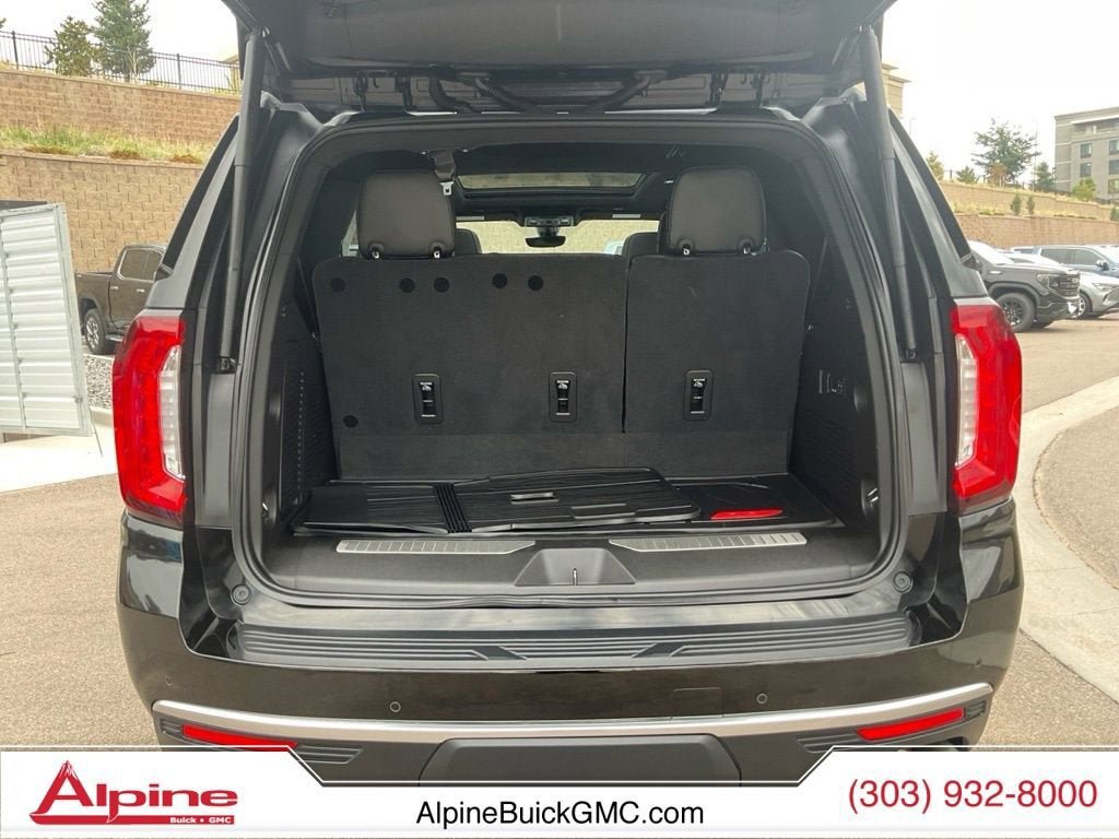 Used 2021 GMC Yukon Denali w/ Denali Premium Package AWD/4WD image 20