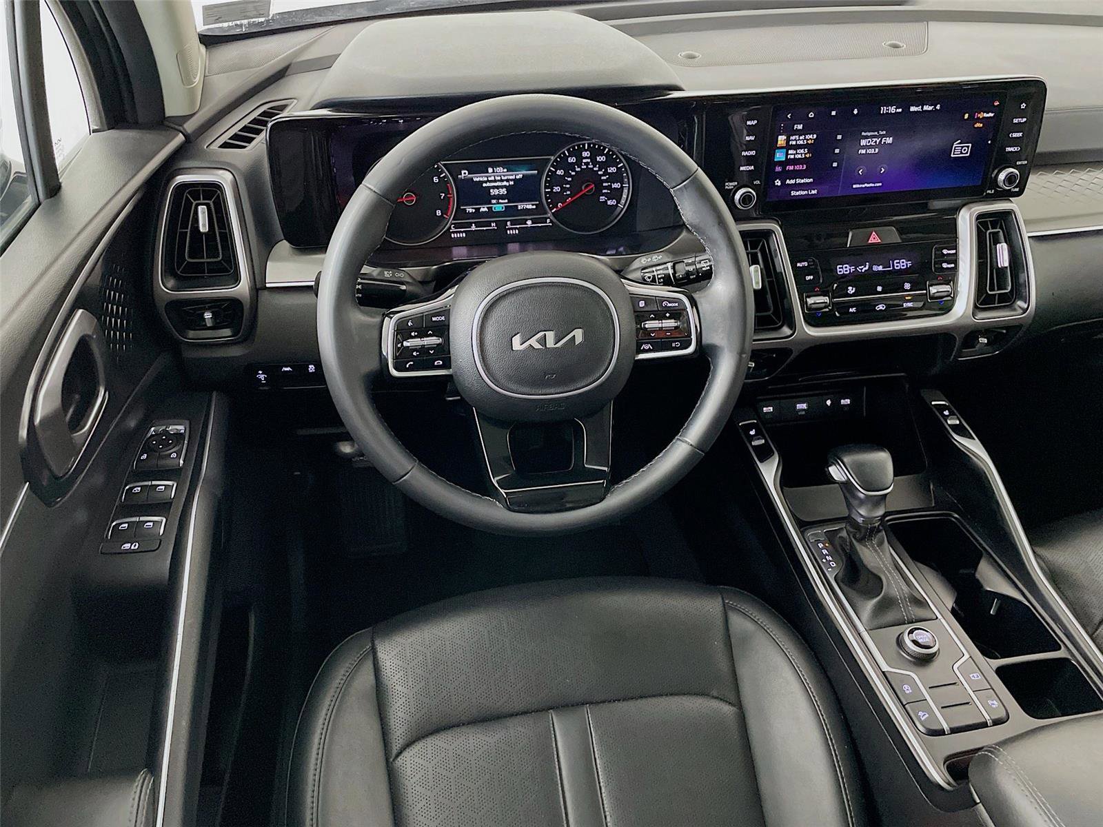 Used 2023 Kia Sorento S w/ Panoramic Sunroof Package image 27