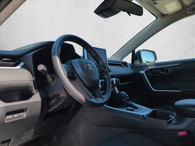 Used 2025 Toyota RAV4 LE AWD/4WD image 10