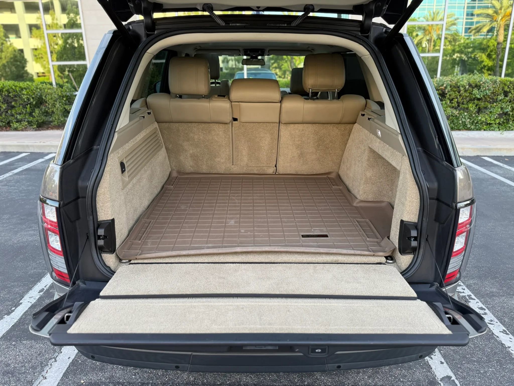 Used 2016 Land Rover Range Rover Long Wheelbase Supercharged AWD/4WD image 33