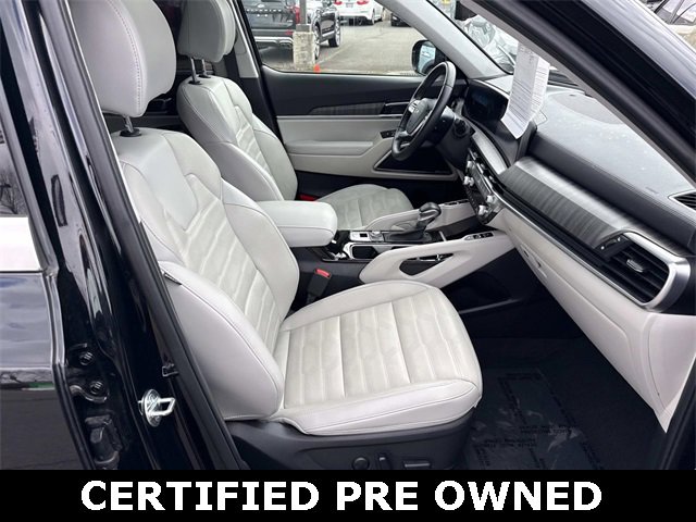 Used 2024 Kia Telluride SX Prestige w/ Towing Package image 9