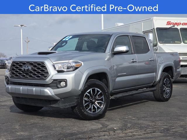 Used 2022 Toyota Tacoma TRD Sport w/ Technology Package RWD image 2
