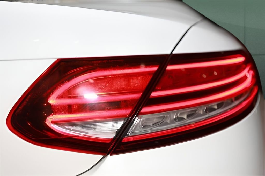 Used 2021 Mercedes-Benz C 300 C 300 image 27