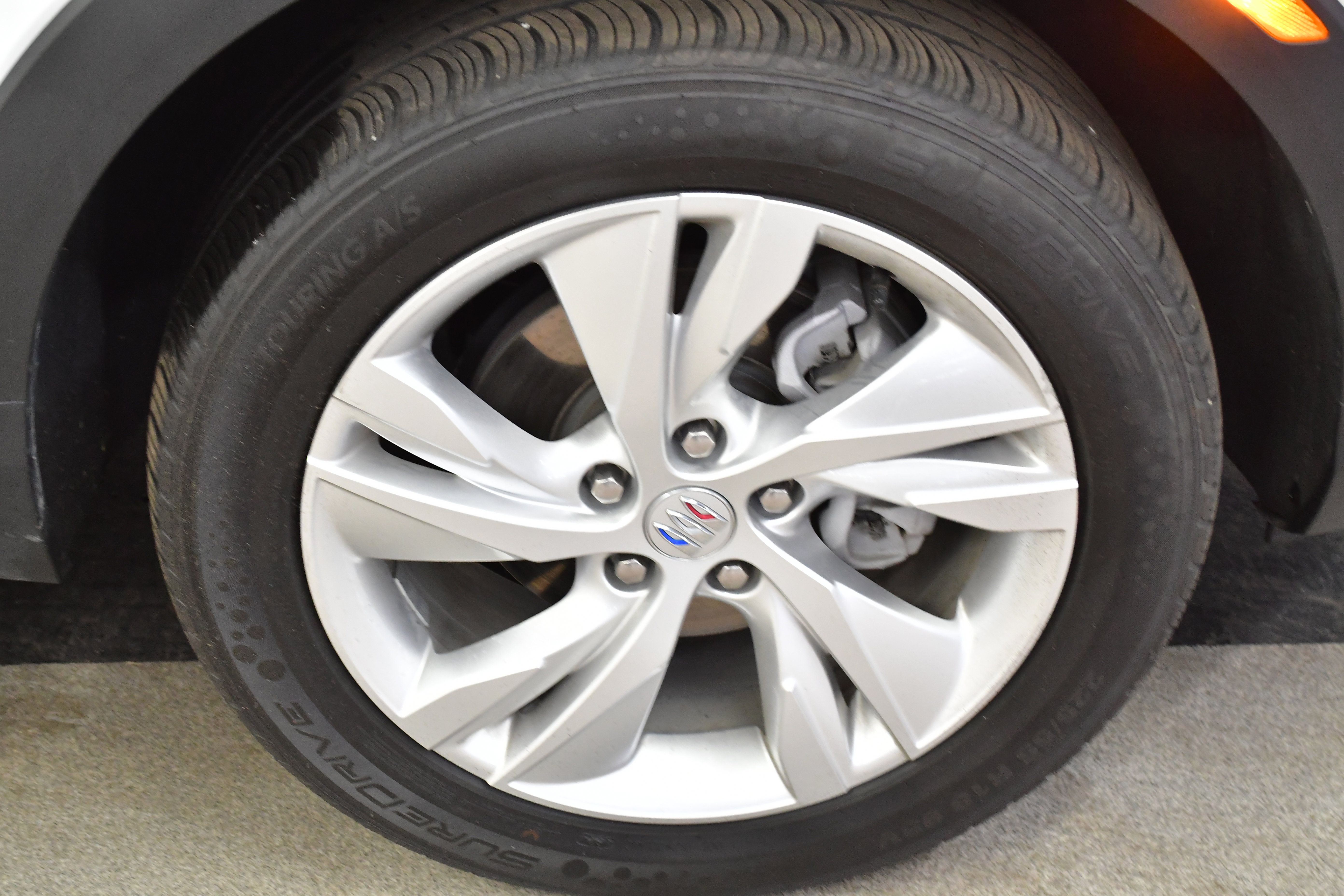 Used 2025 Buick Encore GX Preferred AWD/4WD image 36