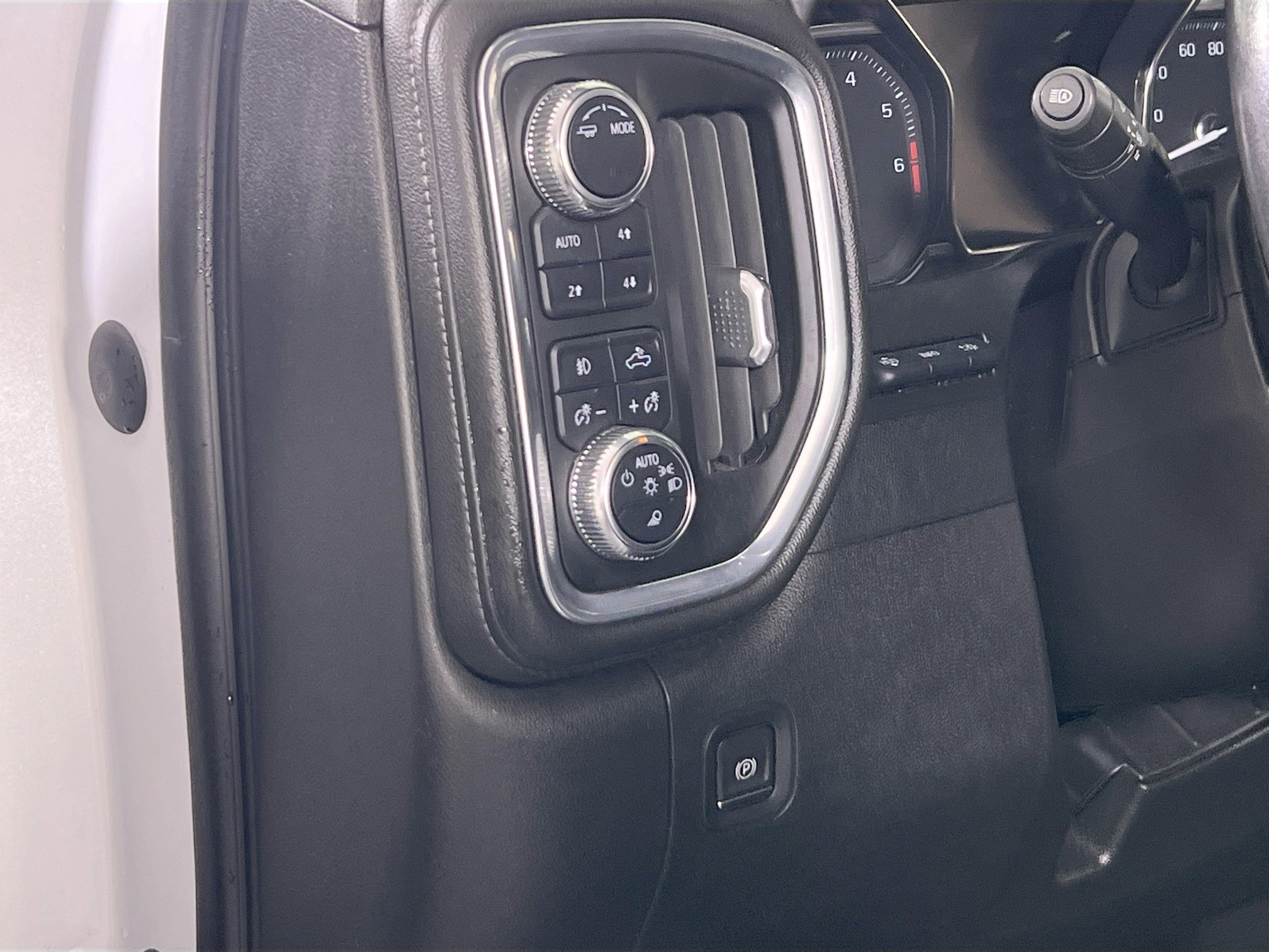 Used 2022 GMC Sierra 2500 Denali w/ Denali Ultimate Package image 10