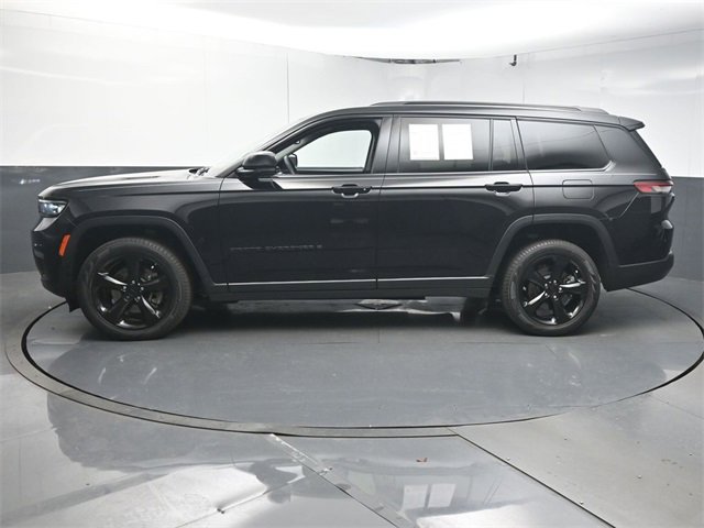 Used 2023 Jeep Grand Cherokee L Limited w/ Black Appearance Package image 5