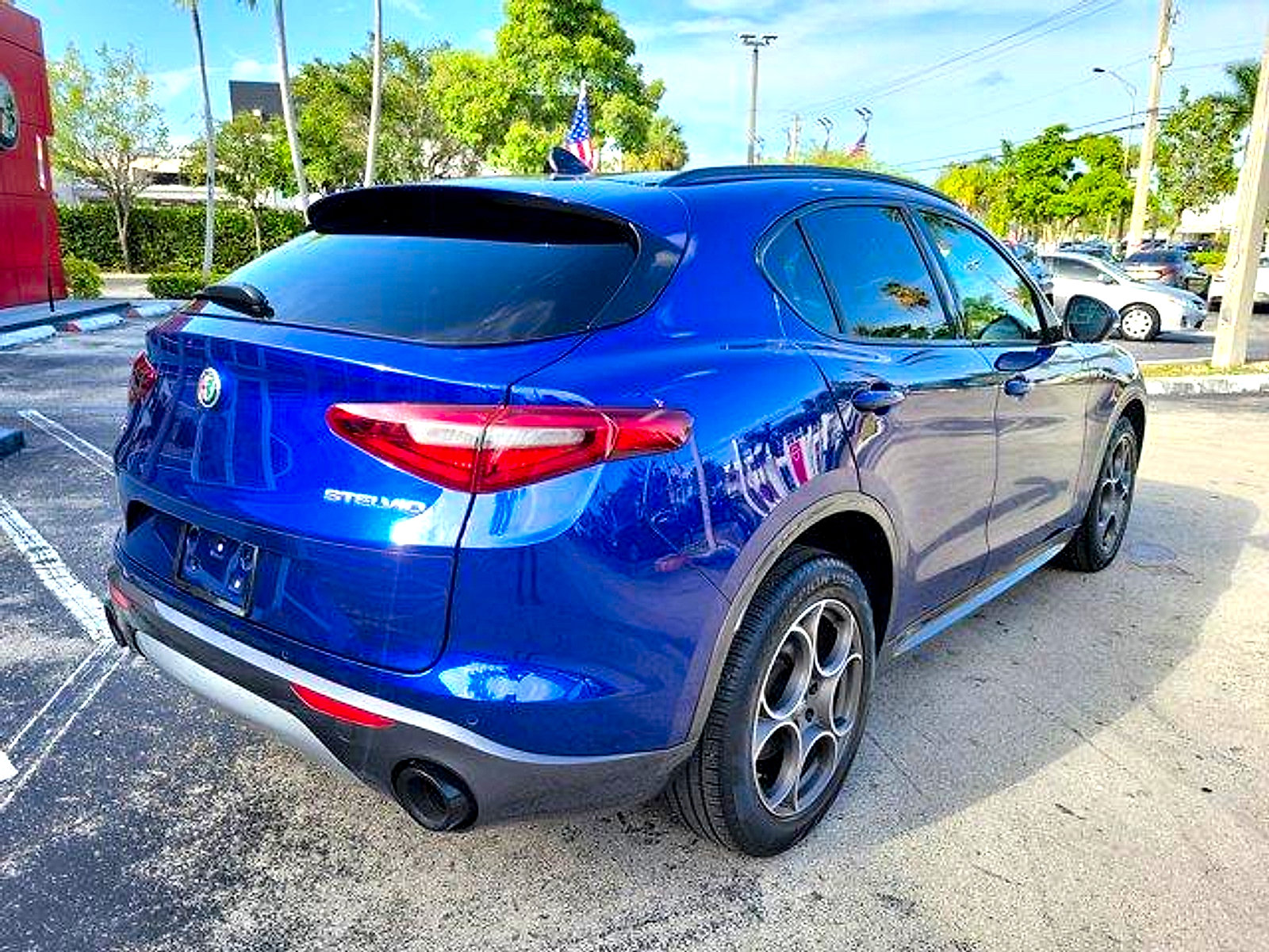 Used 2022 Alfa Romeo Stelvio Ti AWD/4WD image 7