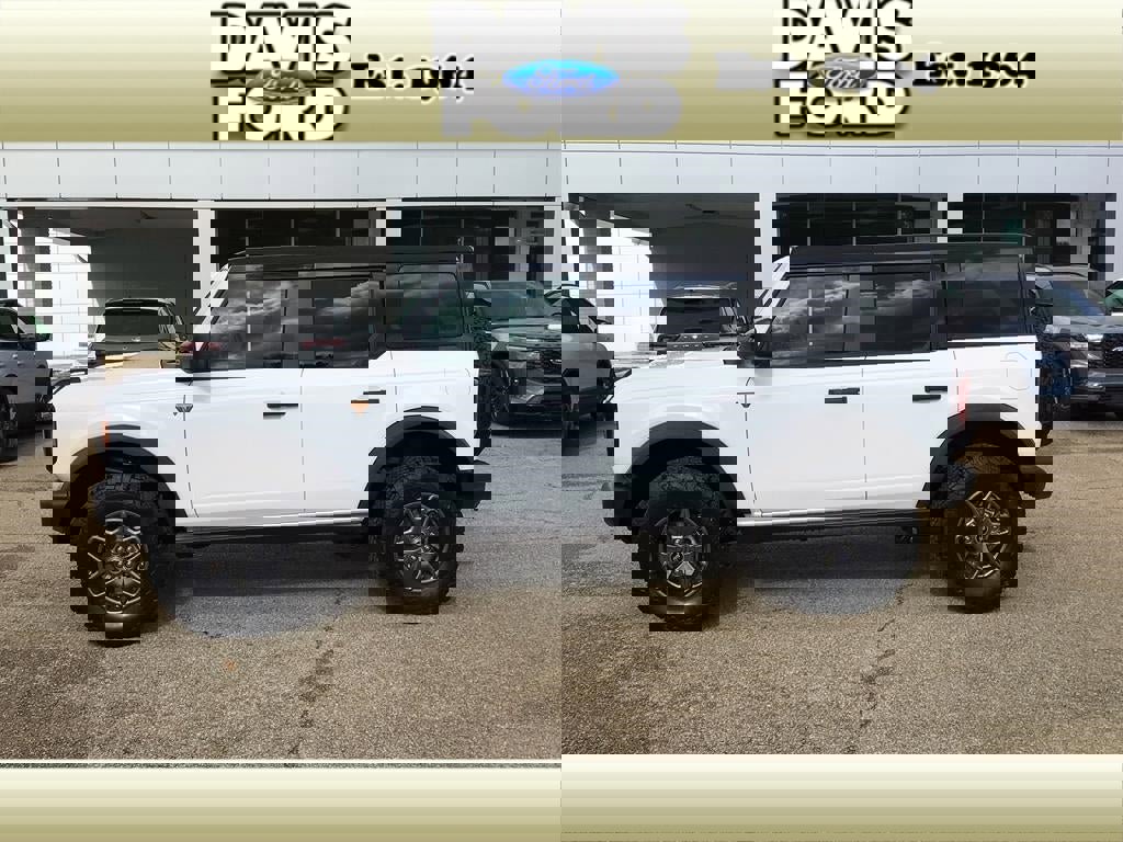 New 2025 Ford Bronco Badlands image 1