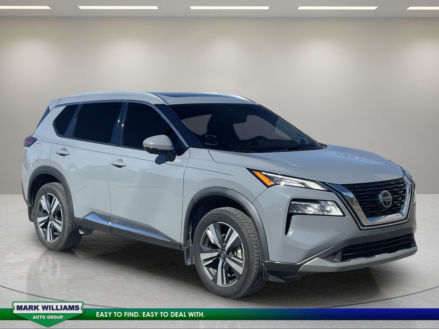Used 2021 Nissan Rogue SL FWD image 1