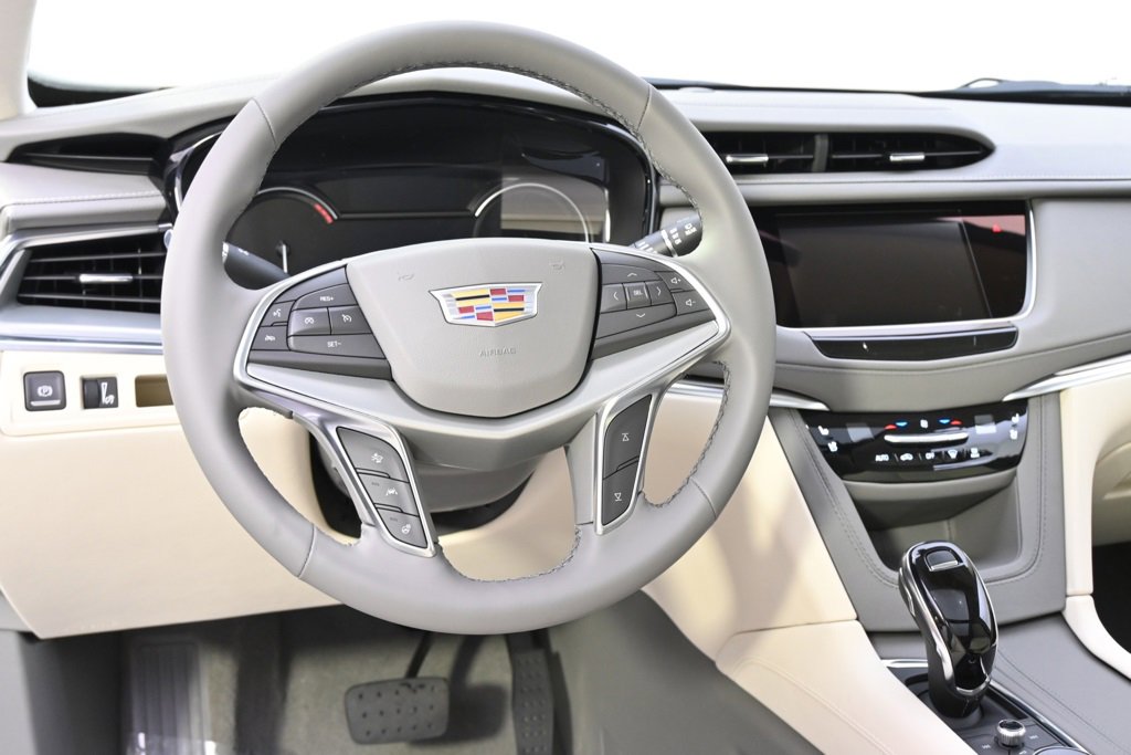 New 2025 Cadillac XT5 Premium Luxury w/ LPO, Floor Liner Package image 12