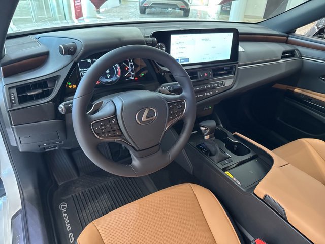 New 2025 Lexus ES 350 w/ Premium Package image 16