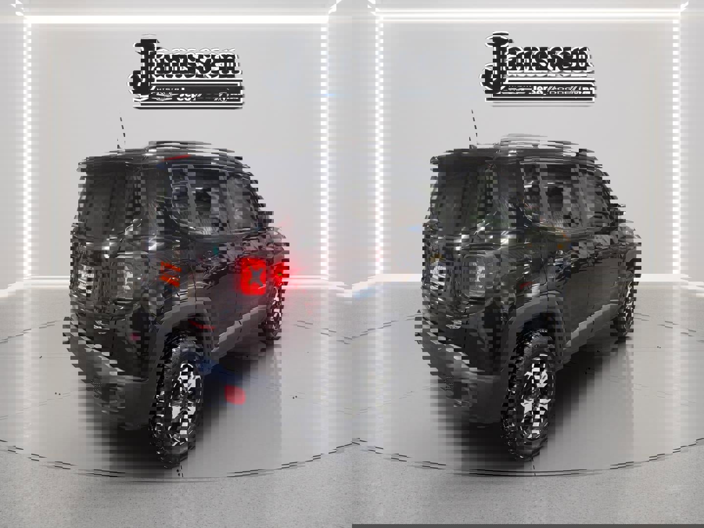Used 2019 Jeep Renegade Trailhawk image 5