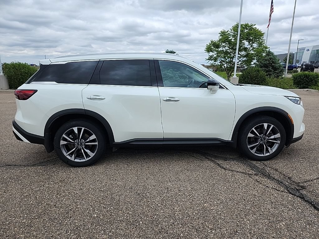 Certified 2023 INFINITI QX60 Luxe w/ Cargo Package AWD/4WD image 5