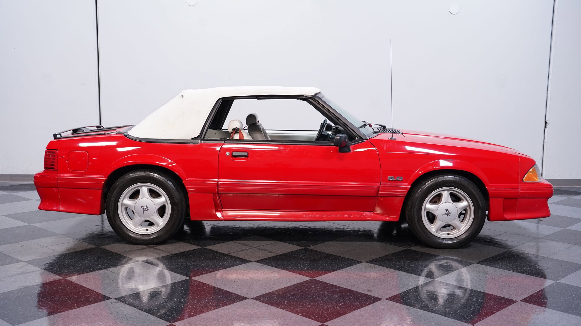 Used 1990 Ford Mustang GT image 12