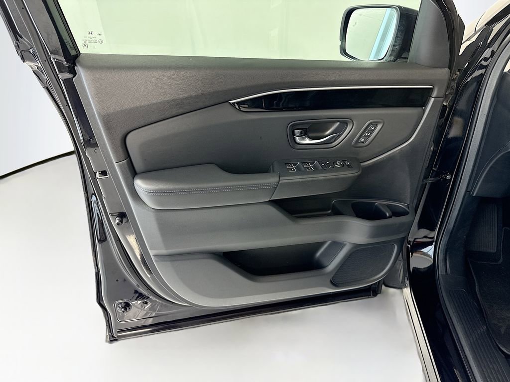 Certified 2025 Honda Pilot EX-L image 25