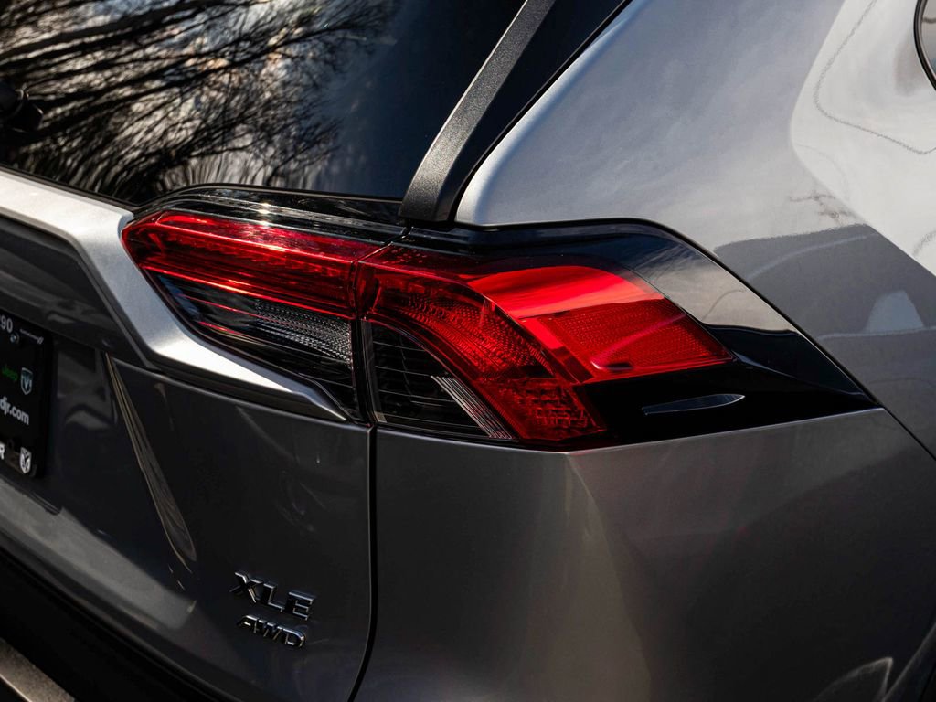 Used 2019 Toyota RAV4 XLE w/ All Weather Liner Package image 39