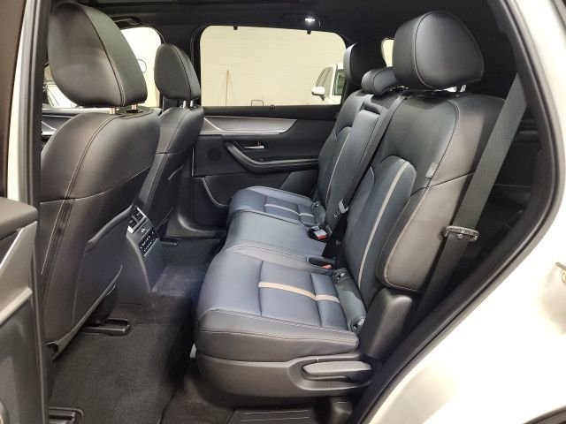 Certified 2025 MAZDA CX-70 3.3 Turbo S w/ Premium Package image 23