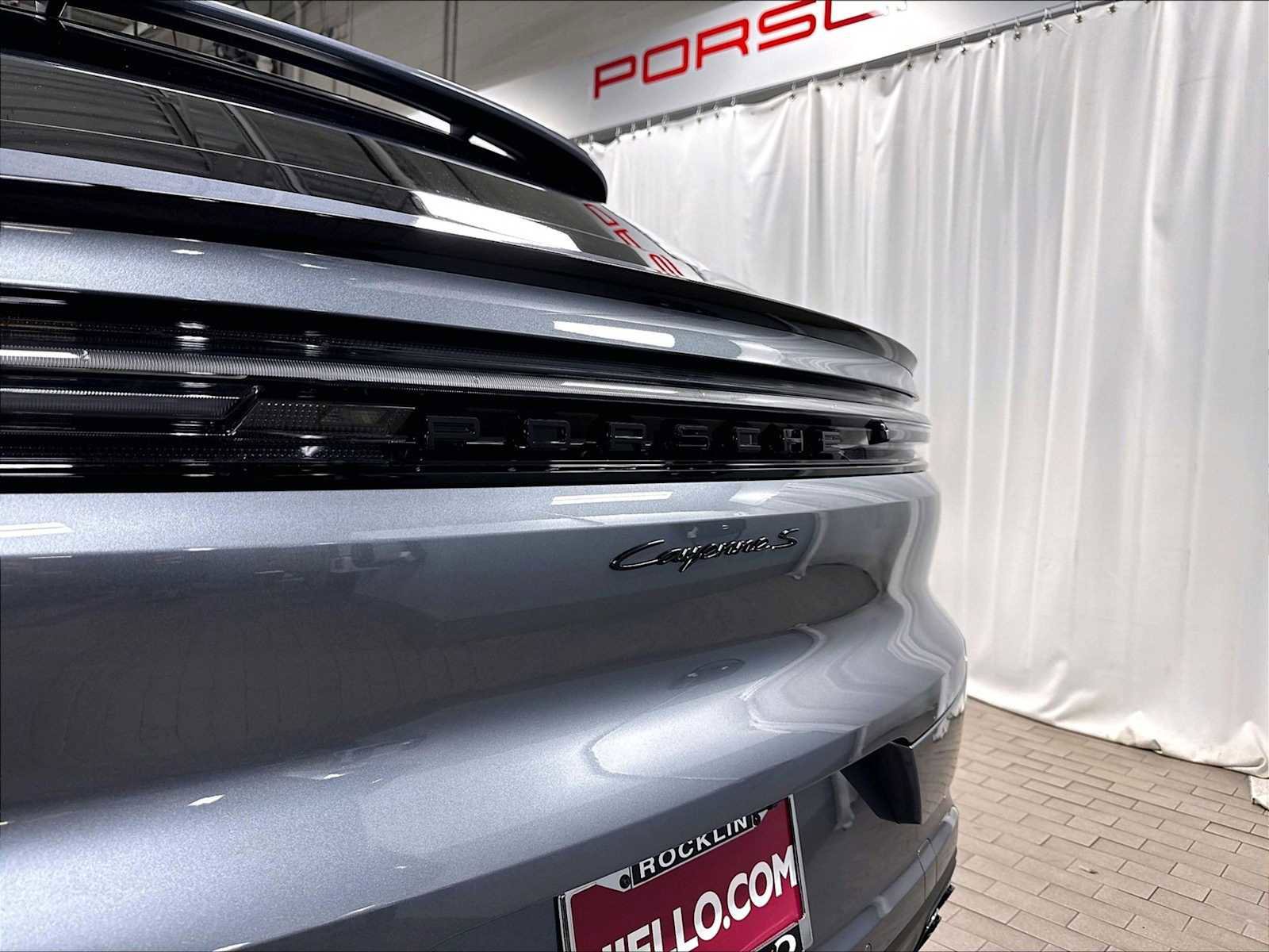 New 2026 Porsche Cayenne S AWD/4WD image 33