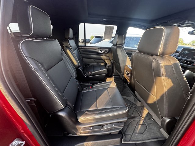 Used 2024 Chevrolet Suburban Premier w/ Premium Package image 12