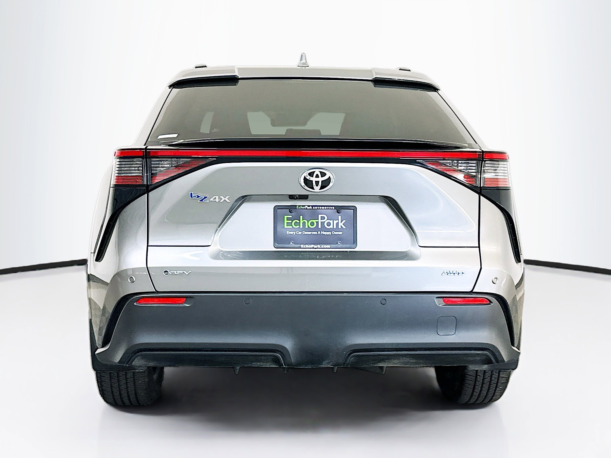 Used 2024 Toyota bZ4X XLE image 7