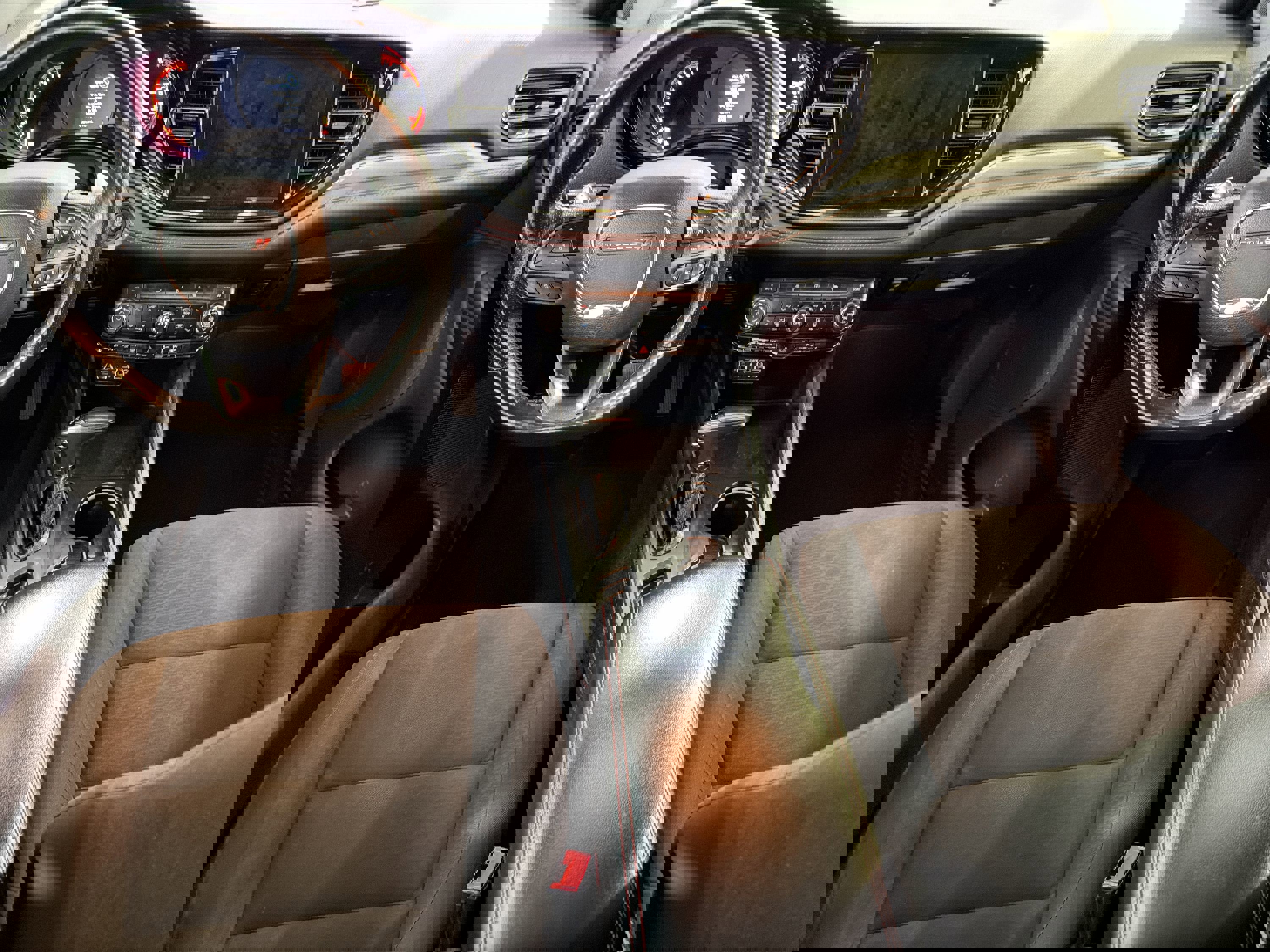 Used 2023 Dodge Durango GT RWD image 22