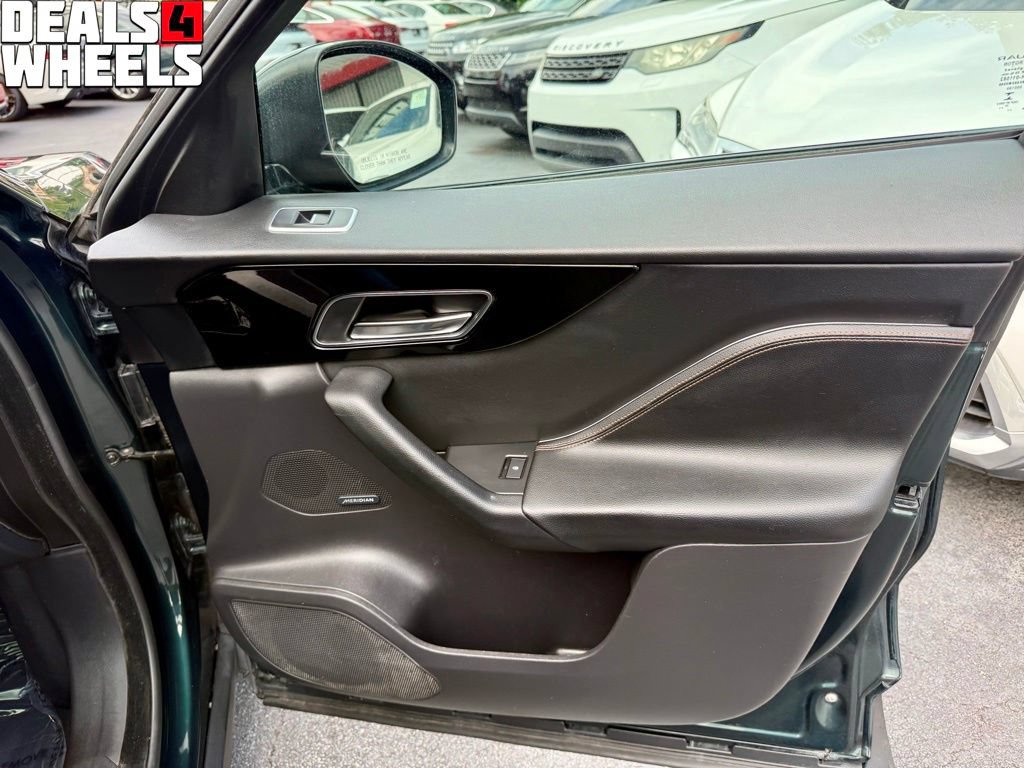 Used 2018 Jaguar F-PACE Prestige AWD/4WD image 28