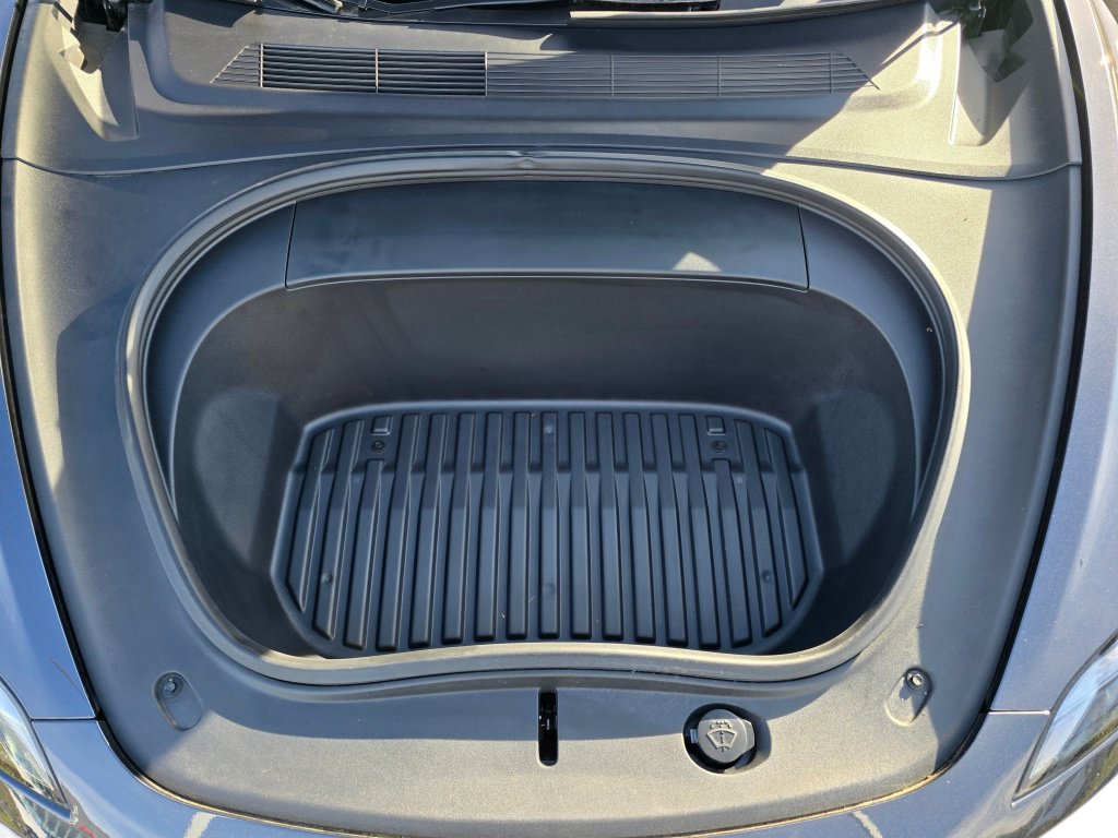 Used 2024 Tesla Model 3 Standard Range RWD image 10