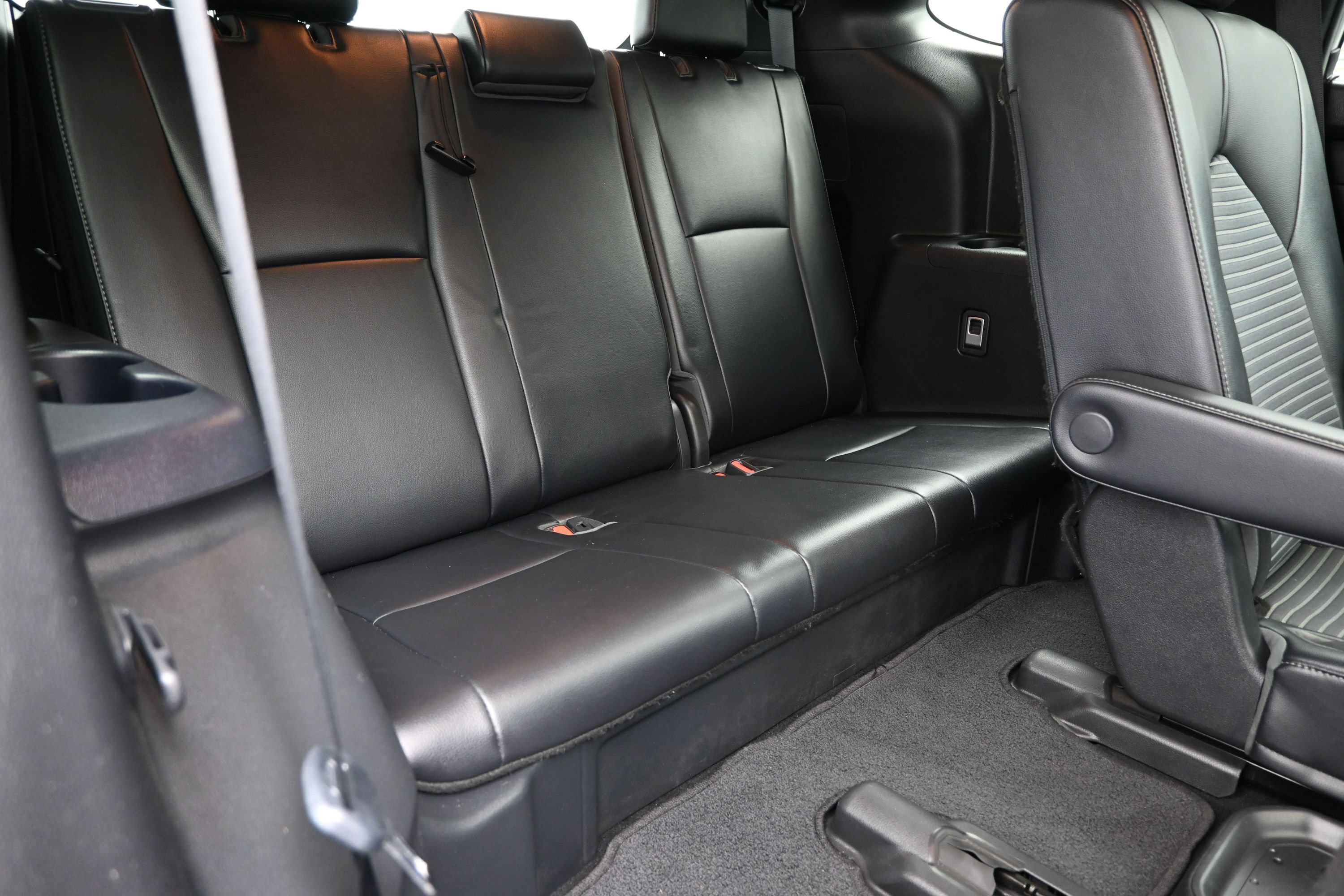 Used 2021 Toyota Highlander XSE FWD image 42