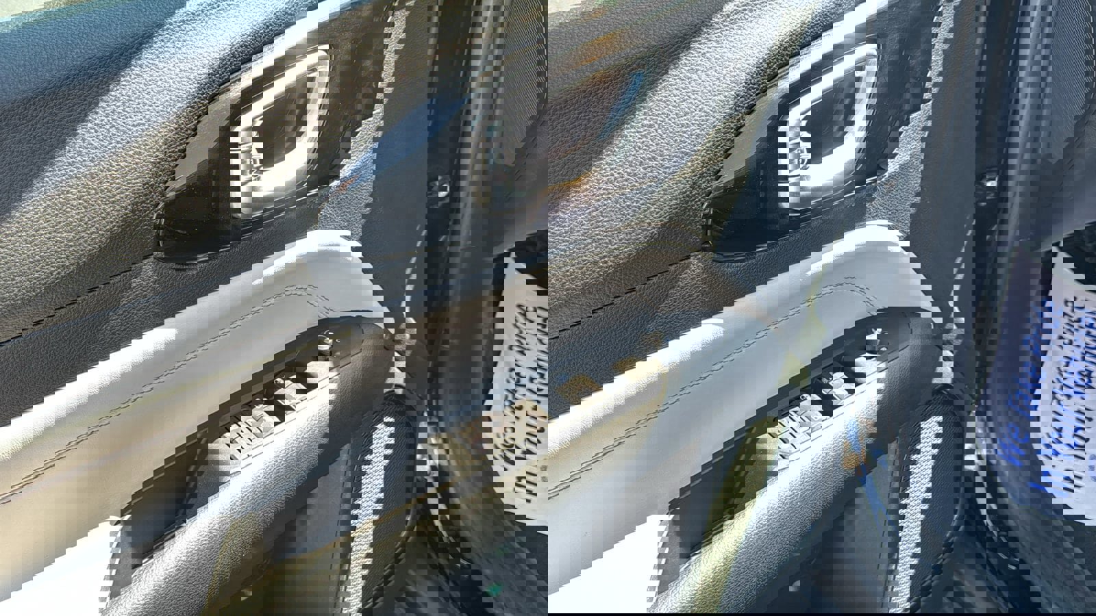 Certified 2022 Jeep Compass Limited image 17