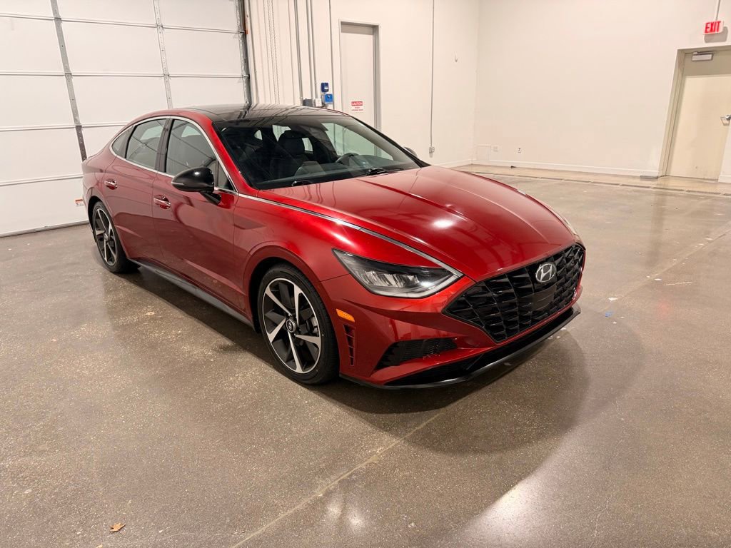 Used 2023 Hyundai Sonata SEL Plus w/ Preferred Accessory Package image 3