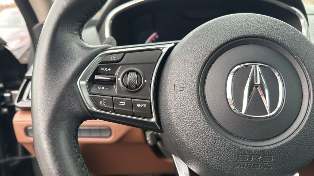 Used 2023 Acura MDX SH-AWD w/ Technology Package image 23