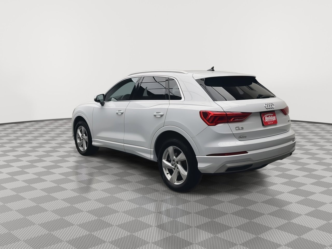 Used 2019 Audi Q3 2.0T Premium image 2