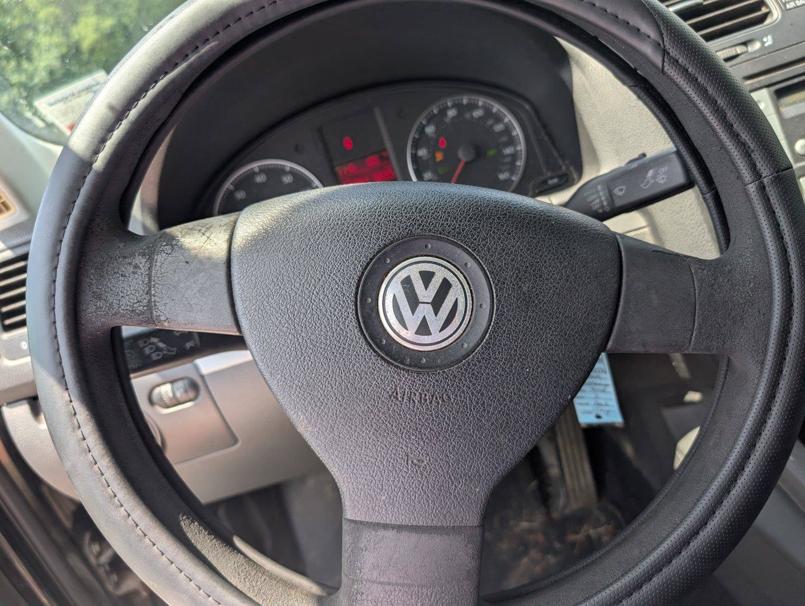Used 2009 Volkswagen Jetta S FWD image 22