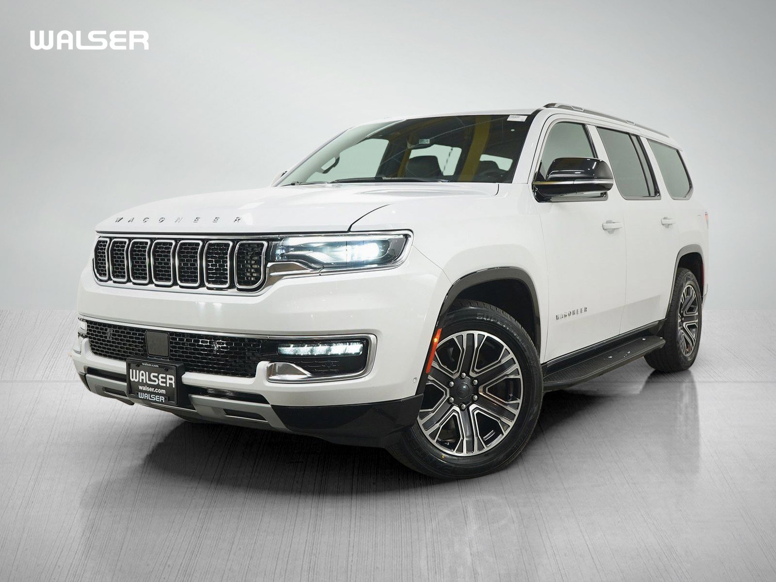 Used 2023 Jeep Wagoneer Series II AWD/4WD image 1