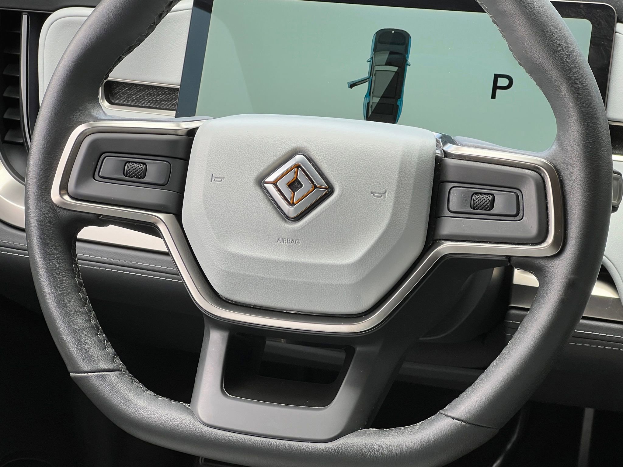 Used 2024 Rivian R1S Adventure AWD/4WD image 30