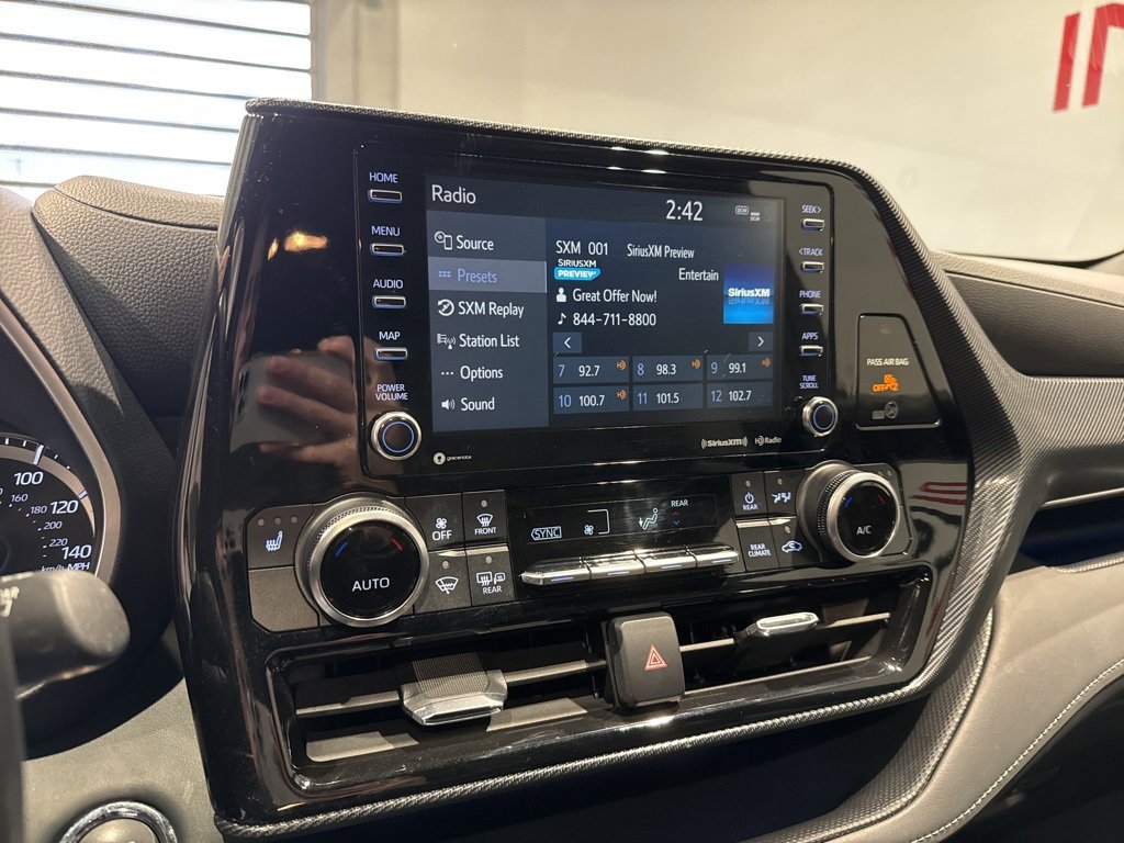 Used 2022 Toyota Highlander XSE image 20