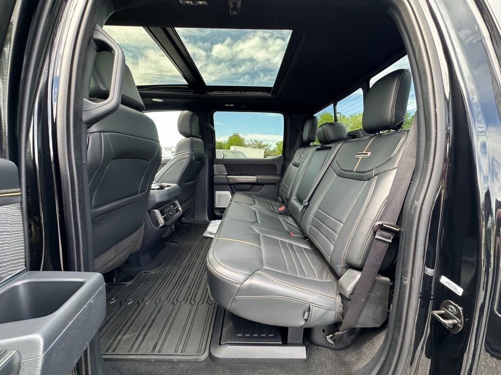 Used 2023 Ford F450 Platinum w/ FX4 Off-Road Package AWD/4WD image 7