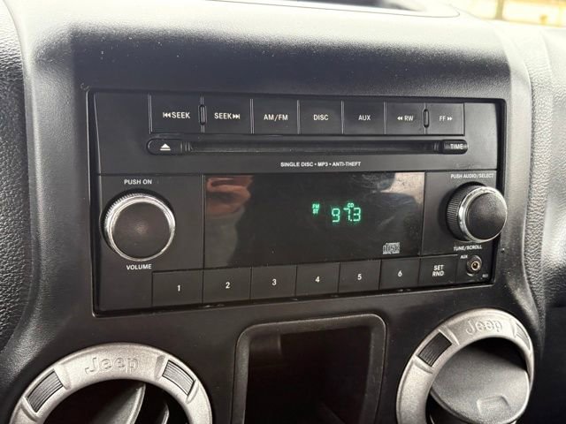 Used 2013 Jeep Wrangler Unlimited Sport image 11