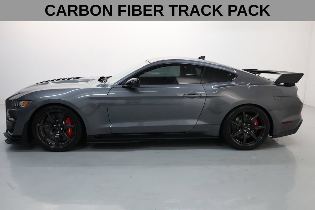 Used 2022 Ford Mustang Shelby GT500 w/ Carbon Fiber Track Pack RWD image 4