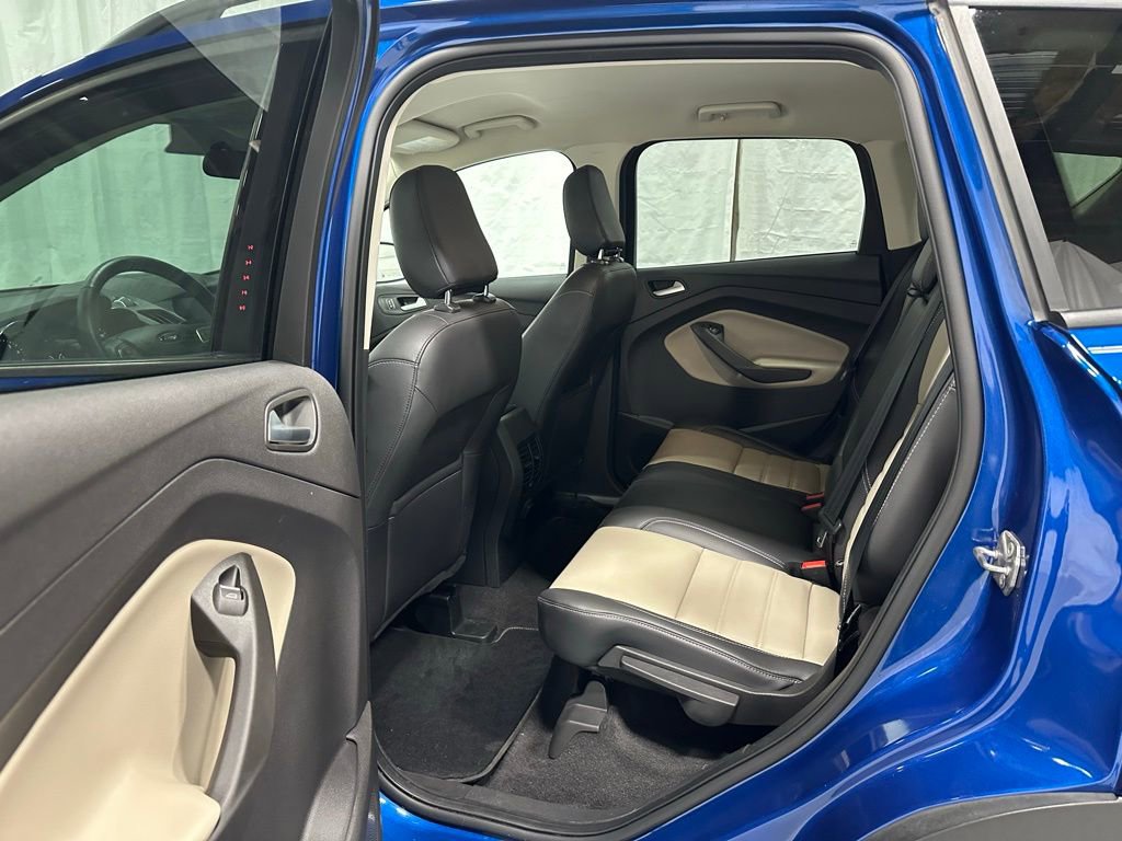 Used 2019 Ford Escape SEL image 40