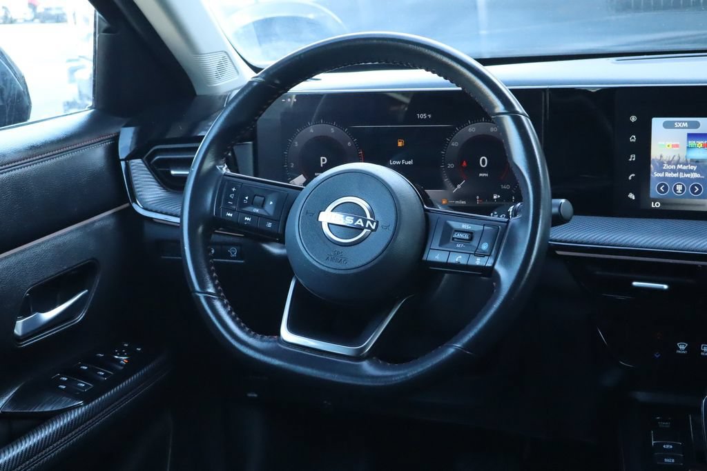 Used 2025 Nissan Kicks SR FWD image 30