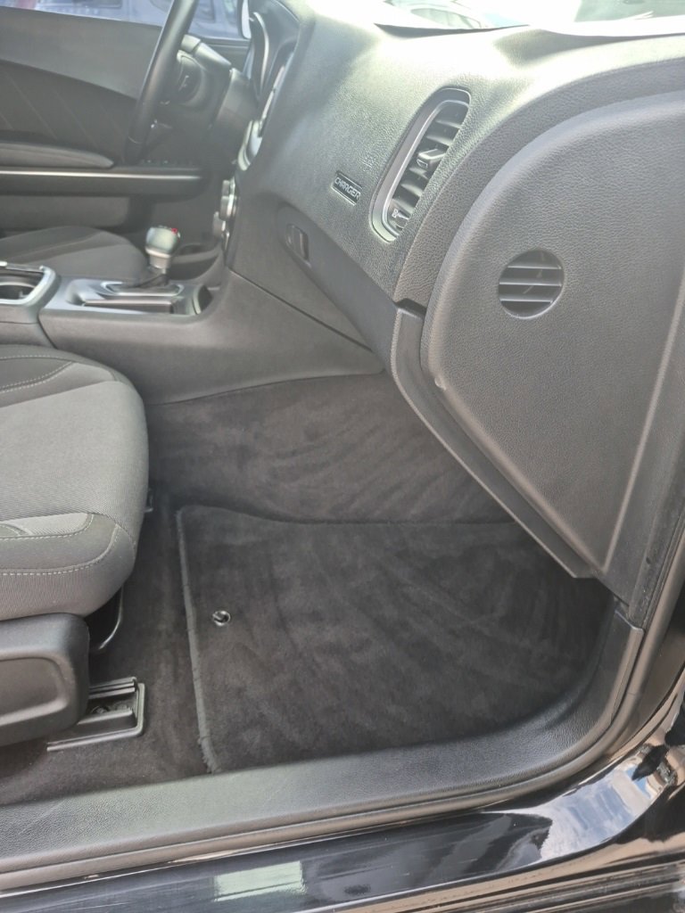 Certified 2018 Dodge Charger SXT Plus image 29