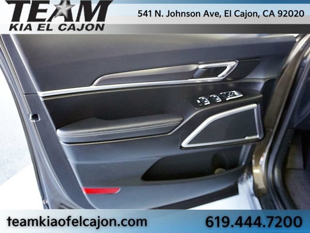 Certified 2024 Kia Telluride S w/ S Sunroof Package FWD image 25