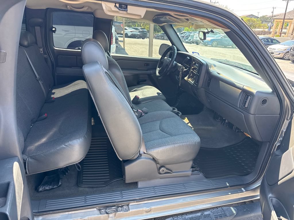 Used 2006 Chevrolet Silverado 1500 LS RWD image 15