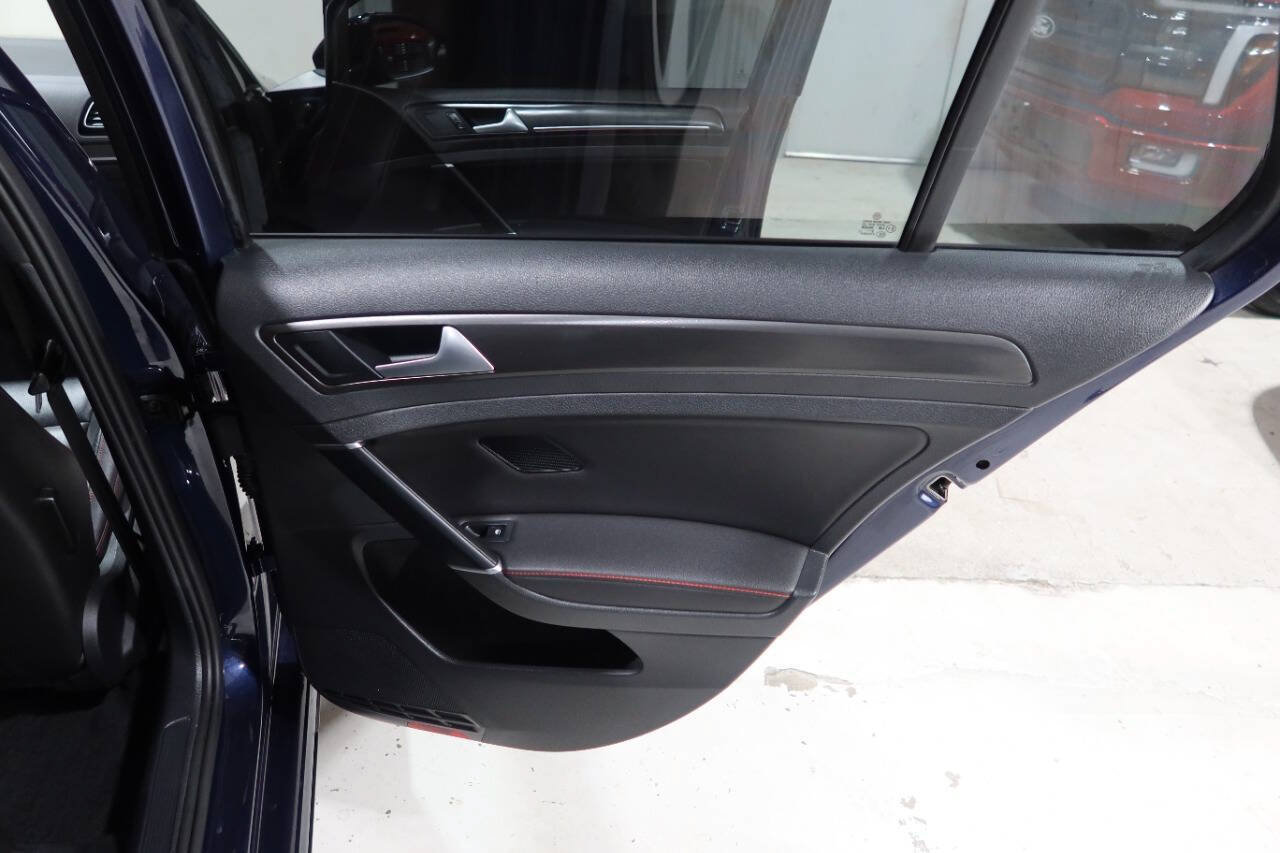 Used 2019 Volkswagen GTI Autobahn FWD image 31