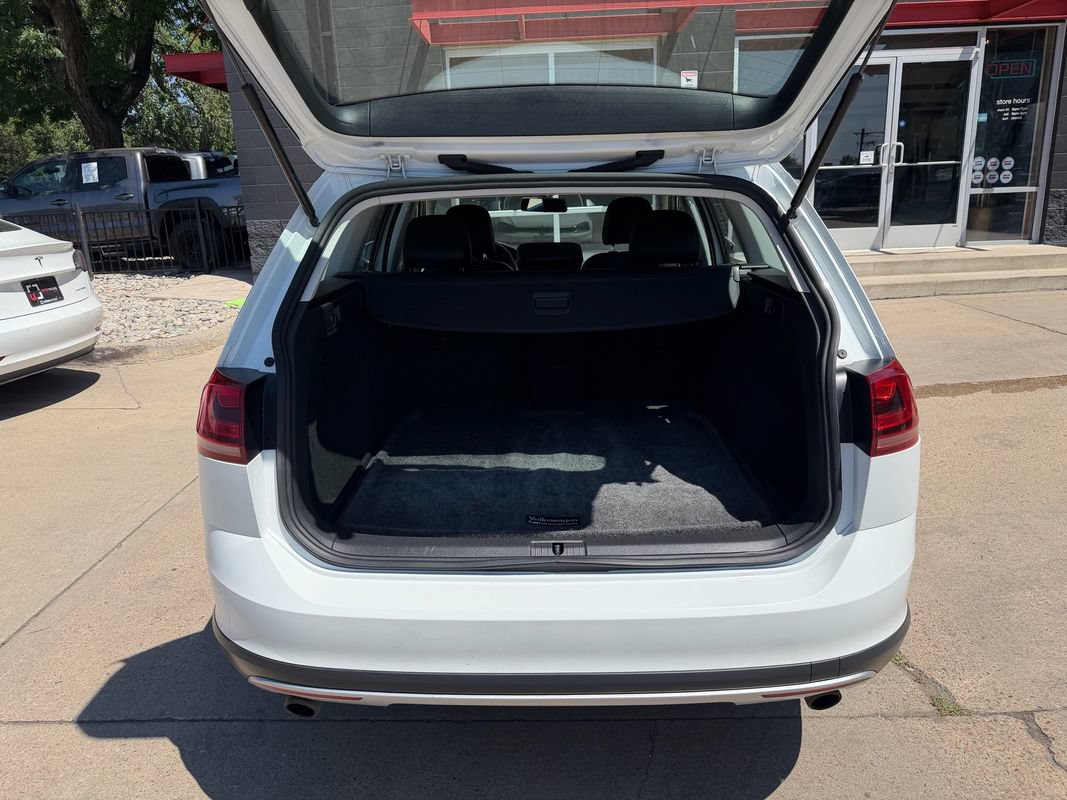 Used 2017 Volkswagen Golf Alltrack S AWD/4WD image 27